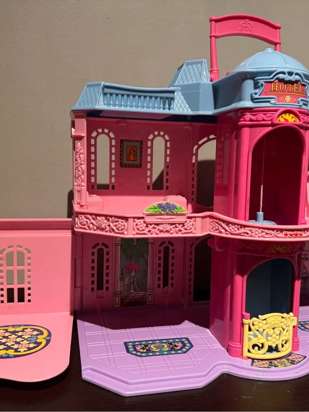 Fisher Price Sweet Streets Hotel Cafe Boutique Playset Vintage 2001